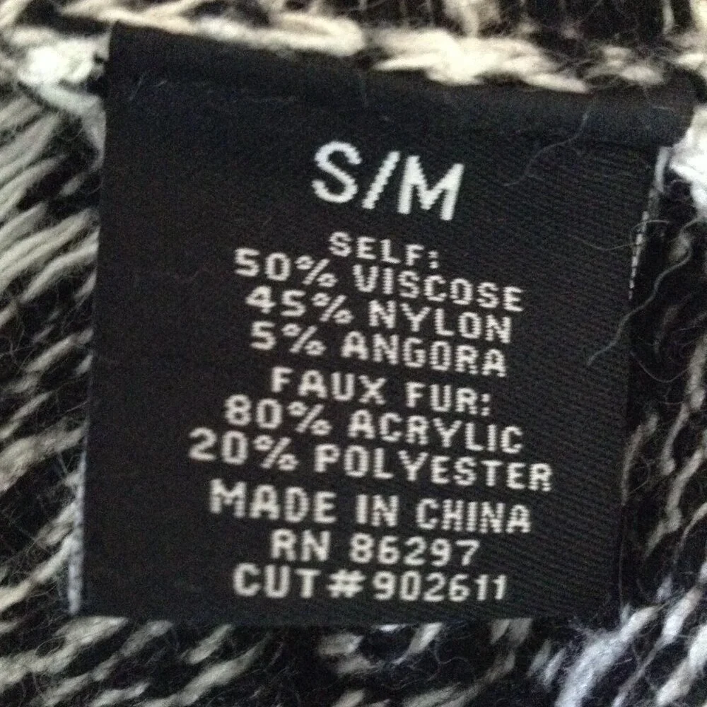 NWT Vertigo S/M Hooded poncho sweater; zip, Pom Poms, Avant Garde, Bohemian Chic - Picture 4 of 5